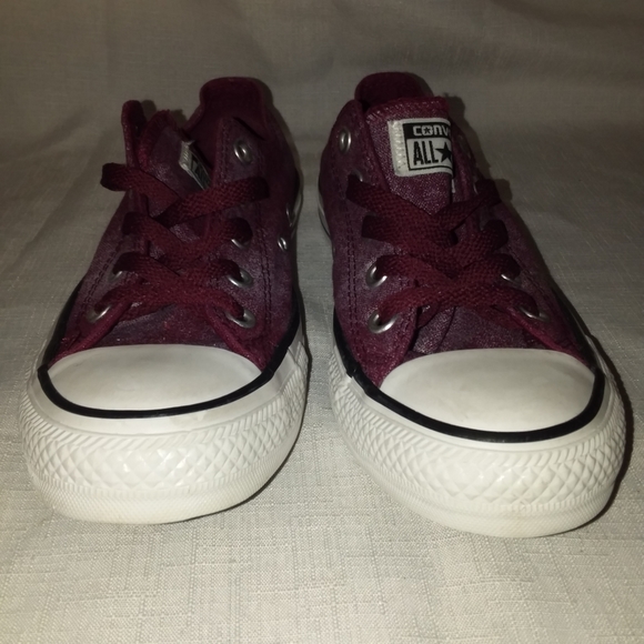 Converse Chuck Taylor All Star Shoes Ox Low Top Maroon Silver Women's Size 6 EUC - Picture 6 of 13
